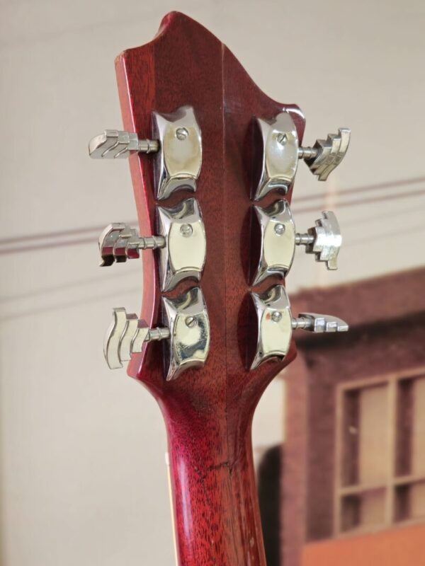 Hagstrom Swede "LesPaul" w/rect case  consignment - Image 5