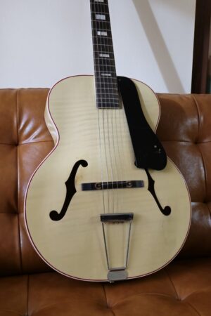 S. S. Stewart model 9102 Arch w/pu and case consignment