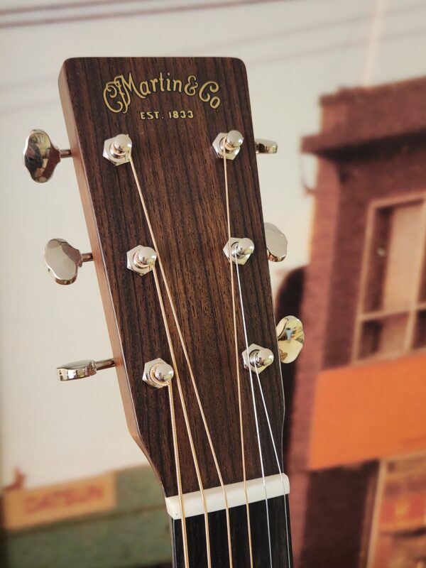 Martin OM-21 w/case - Image 3