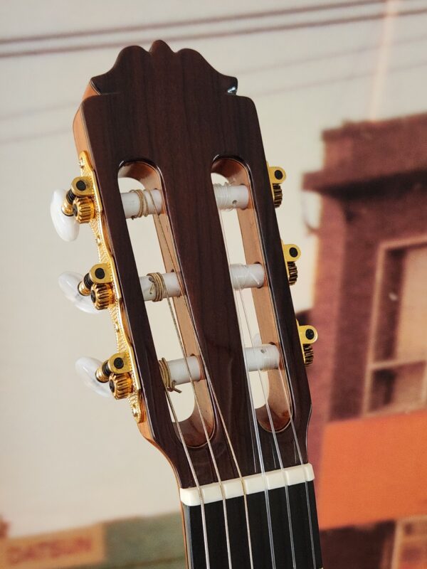 Amalio Burguet Classical w/case Consignment - Image 3