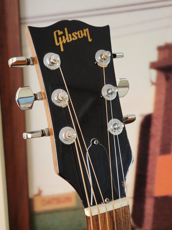 1974/1975 Gibson J-45 w/brwnHSC Cosnignment - Image 3