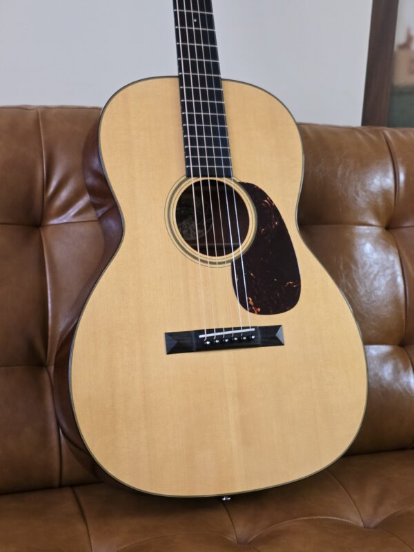Collings 0001A Varnish w/Case Consignment