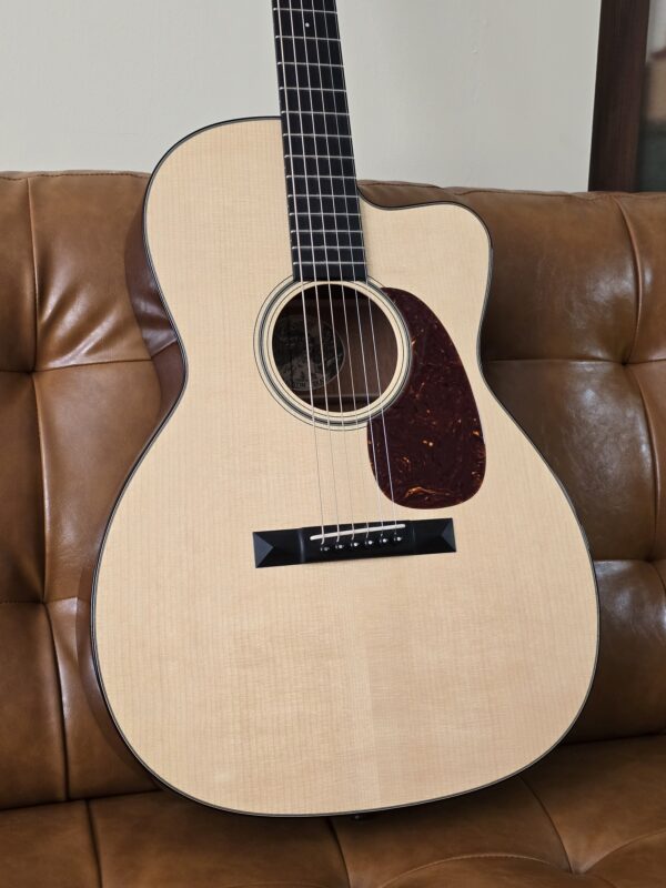 Collings 0001A SS Cutaway w/OHSC