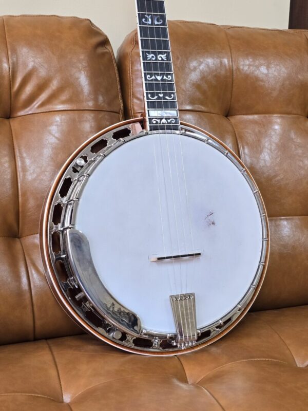 Gold Star 5 String Banjo w/case Consignment