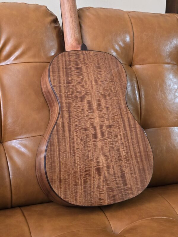 Kala 8 String Baritone Brand New - Image 2