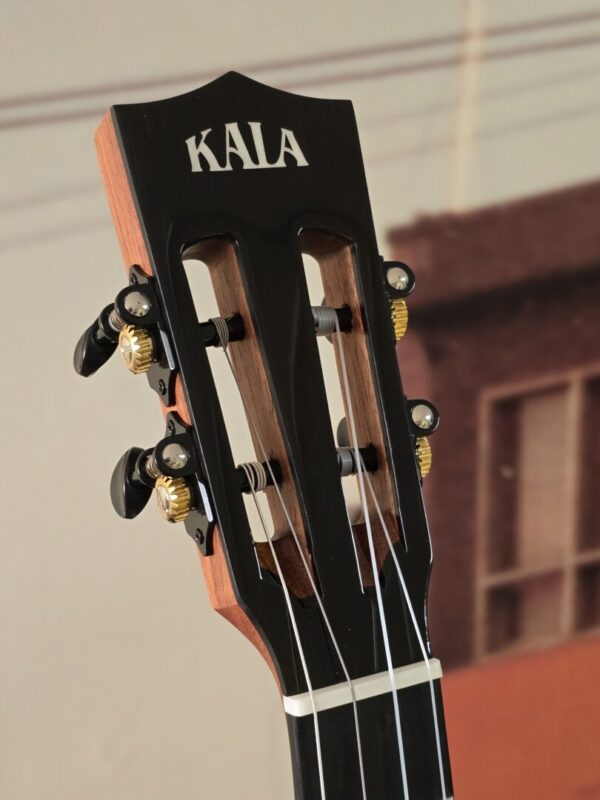 Kala Contour All Solid Gloss Spruce/Rosewood Baritone Ukulele w/bag - Image 3