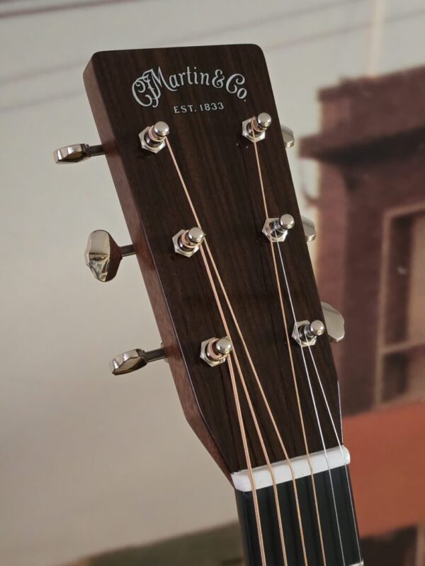 Martin 20th Anniversary OMJM John Mayer #1003 w/case - Image 3