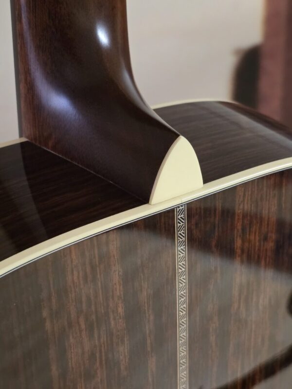 Martin 20th Anniversary OMJM John Mayer #1003 w/case - Image 5