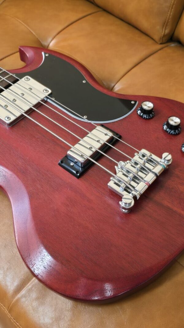 Gibson SG Faded Worn Cherry Bass - Image 7