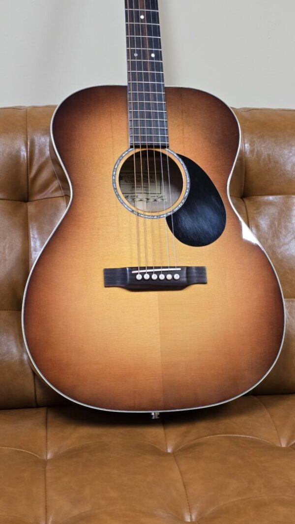Jeff Jewitt OM-Maple Consignment