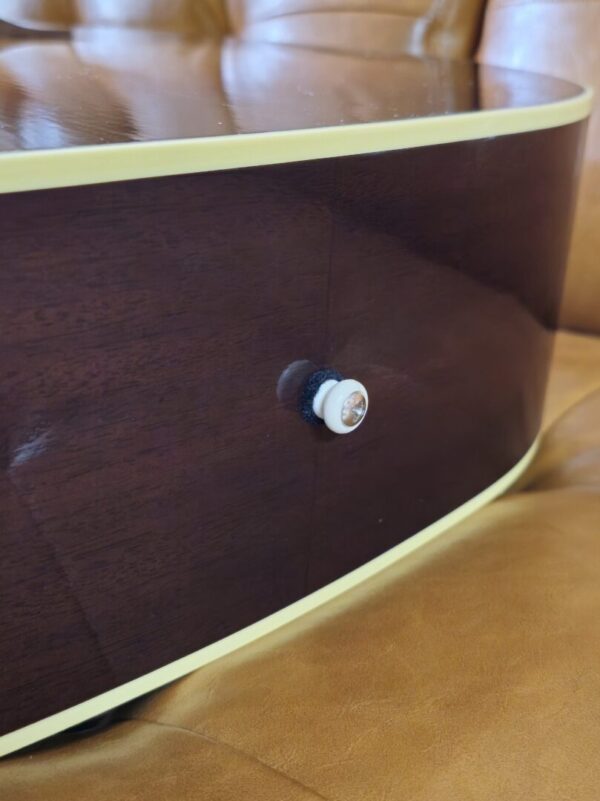 Gibson J-45 Vintage w/case consignment - Image 6