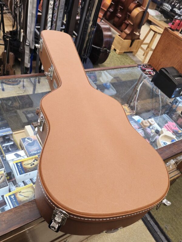 Gibson J-45 Vintage w/case consignment - Image 9