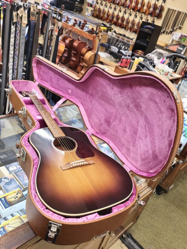 Gibson J-45 Vintage w/case consignment - Image 8