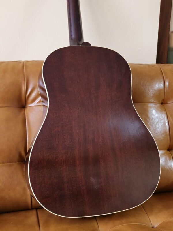 Gibson J-45 Vintage w/case consignment - Image 2