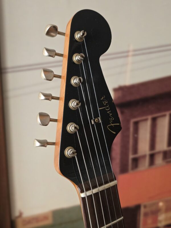 Fender Ltd Dual Maq II Strat Relic® 2022 consignment - Image 3