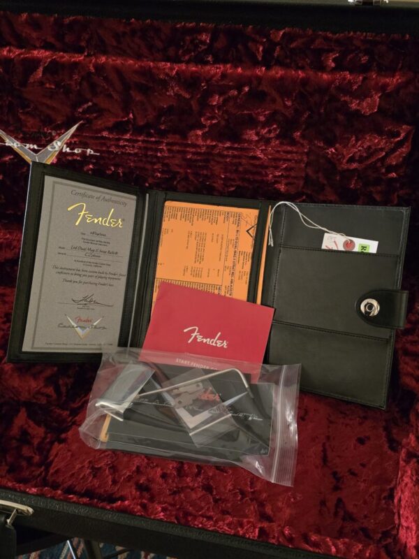 Fender Ltd Dual Maq II Strat Relic® 2022 consignment - Image 8