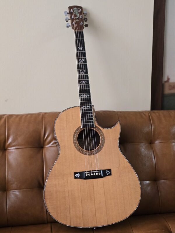 1983 Larrivee 'Seahorse' L-28 Deluxe w/original case consignment