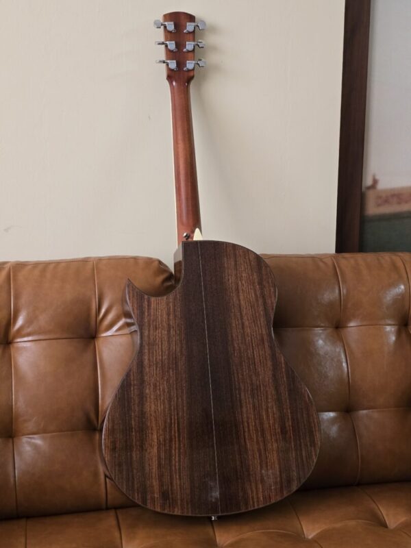 1983 Larrivee 'Seahorse' L-28 Deluxe w/original case consignment - Image 2