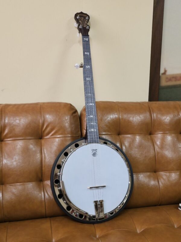 Deering Goodtime Artisan 2 w/Resonator