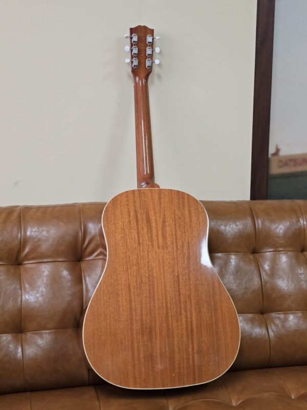 Used Gibson J-35 w/case - Image 2