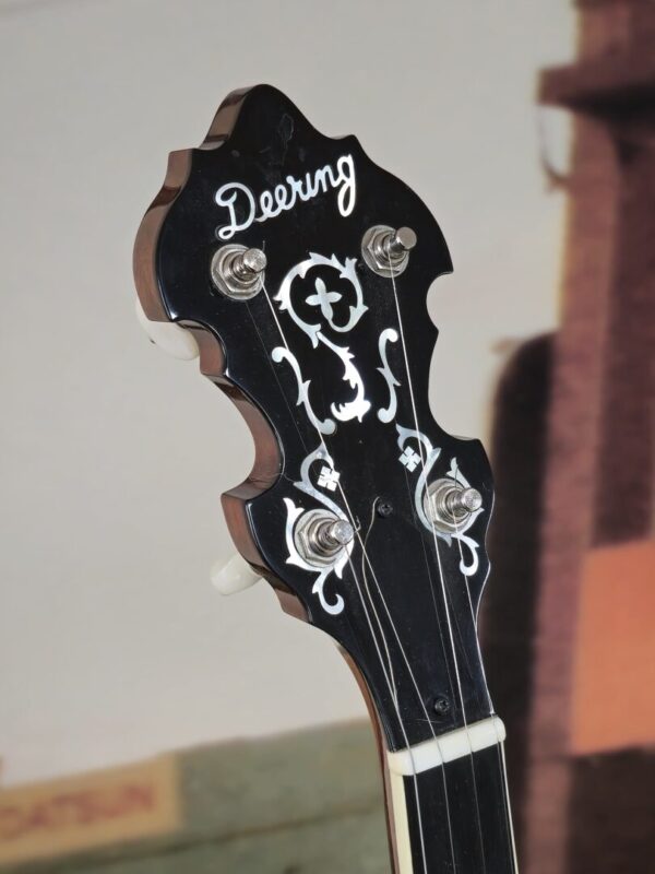 Deering Golden Wreath 5 String Banjo w/case Consignment - Image 3