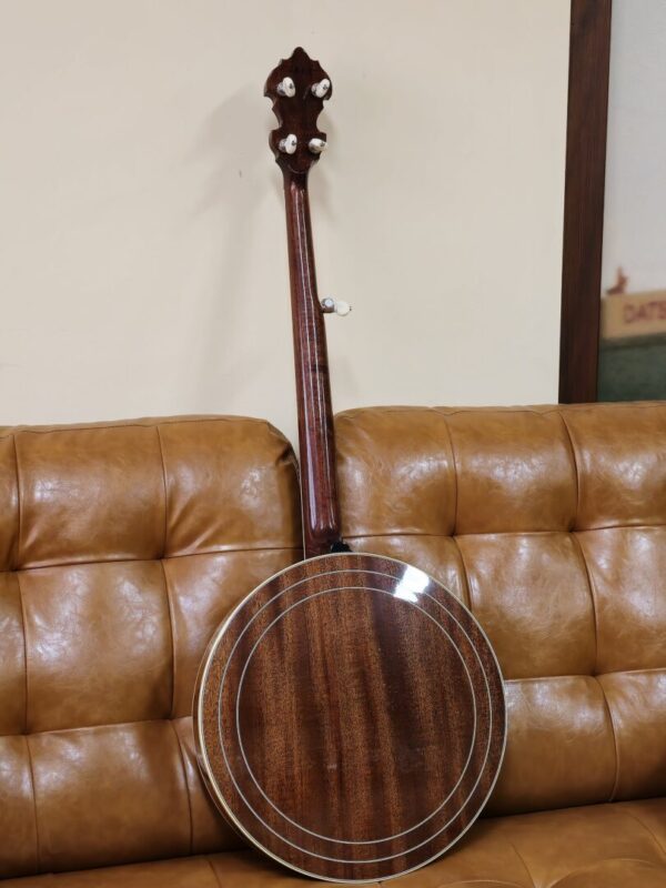 Deering Golden Wreath 5 String Banjo w/case Consignment - Image 2