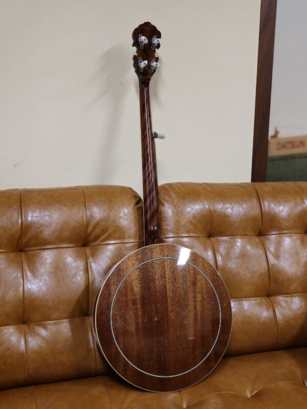 Ibanez 5 String Banjo Hunter BJ250 w/case Consignment - Image 2