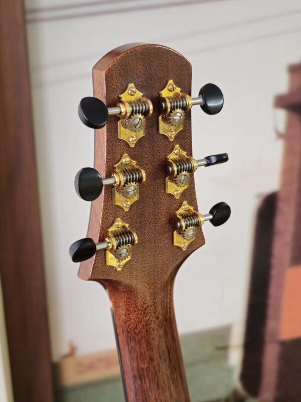 Bourgeois Small Jumbo Custom w/case Consignment - Image 4