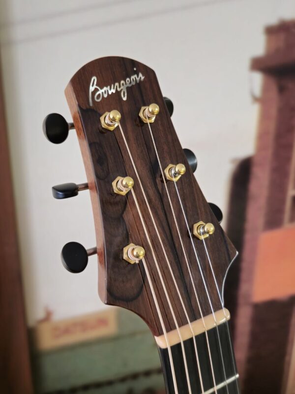 Bourgeois Small Jumbo Custom w/case Consignment - Image 3