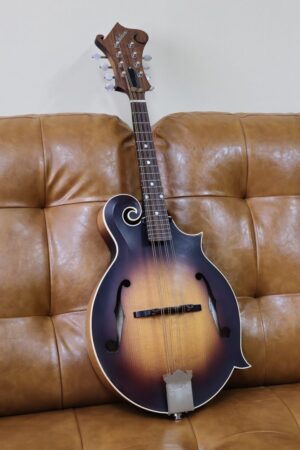 Gibson 2014 Dave Harvey F9 Mandolin w/case Consignment.