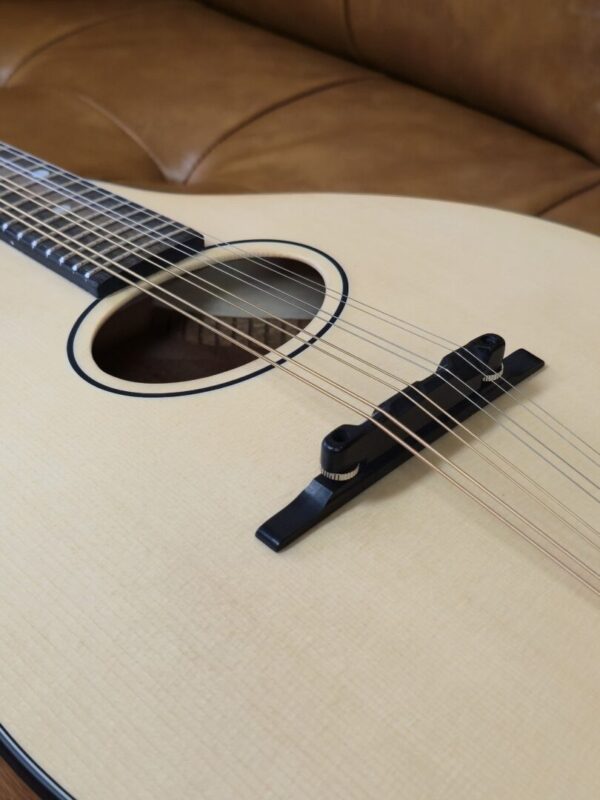 Eastman PCH-M104-NAT Flat top Mandolin - Image 6