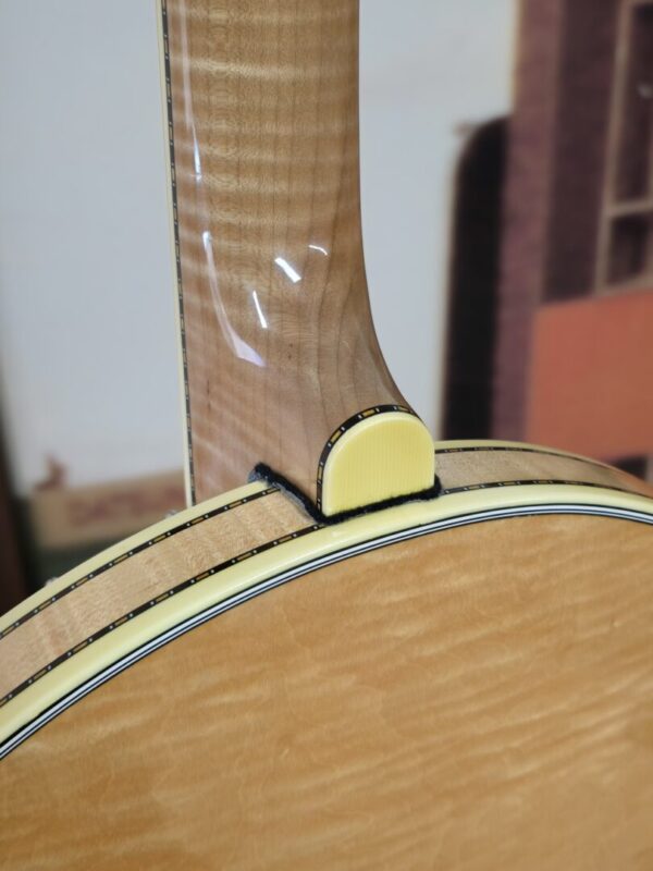 Calico 5 String Banjo w/styro case Consignment - Image 5