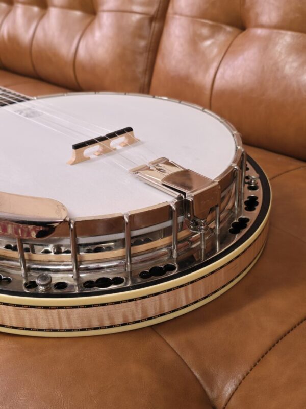 Calico 5 String Banjo w/styro case Consignment - Image 6
